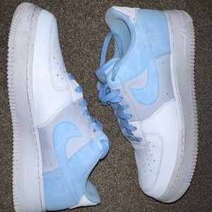 Nike Air Force ones (af1)
